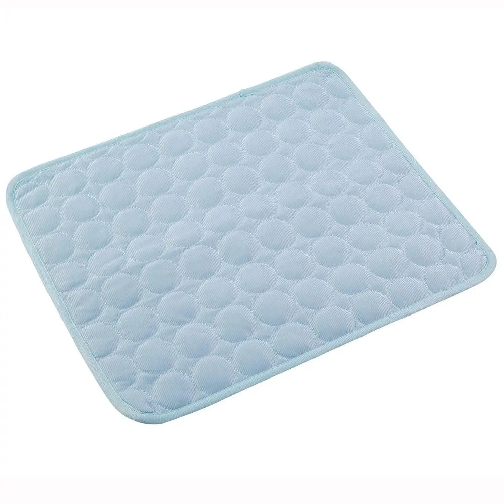 Tapis rafraichissant pour chat bleu clair